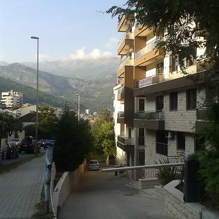 Marina-kam Apartment *