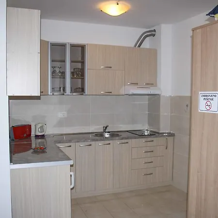 Marina-kam Apartment