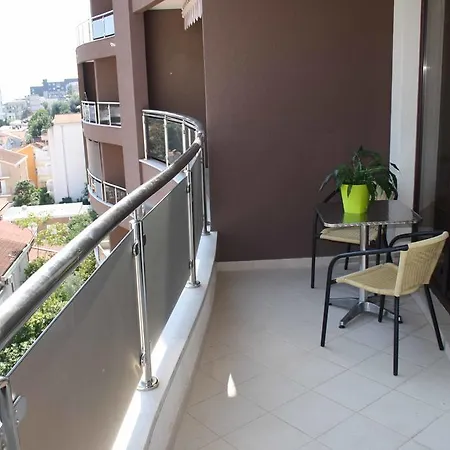 Marina-kam Apartment *